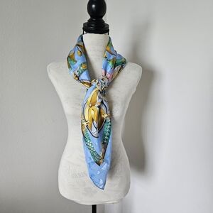 🇨🇵 HERMES gorgeous vintage blue silk scarf  90X90cm authentic 🇨🇵